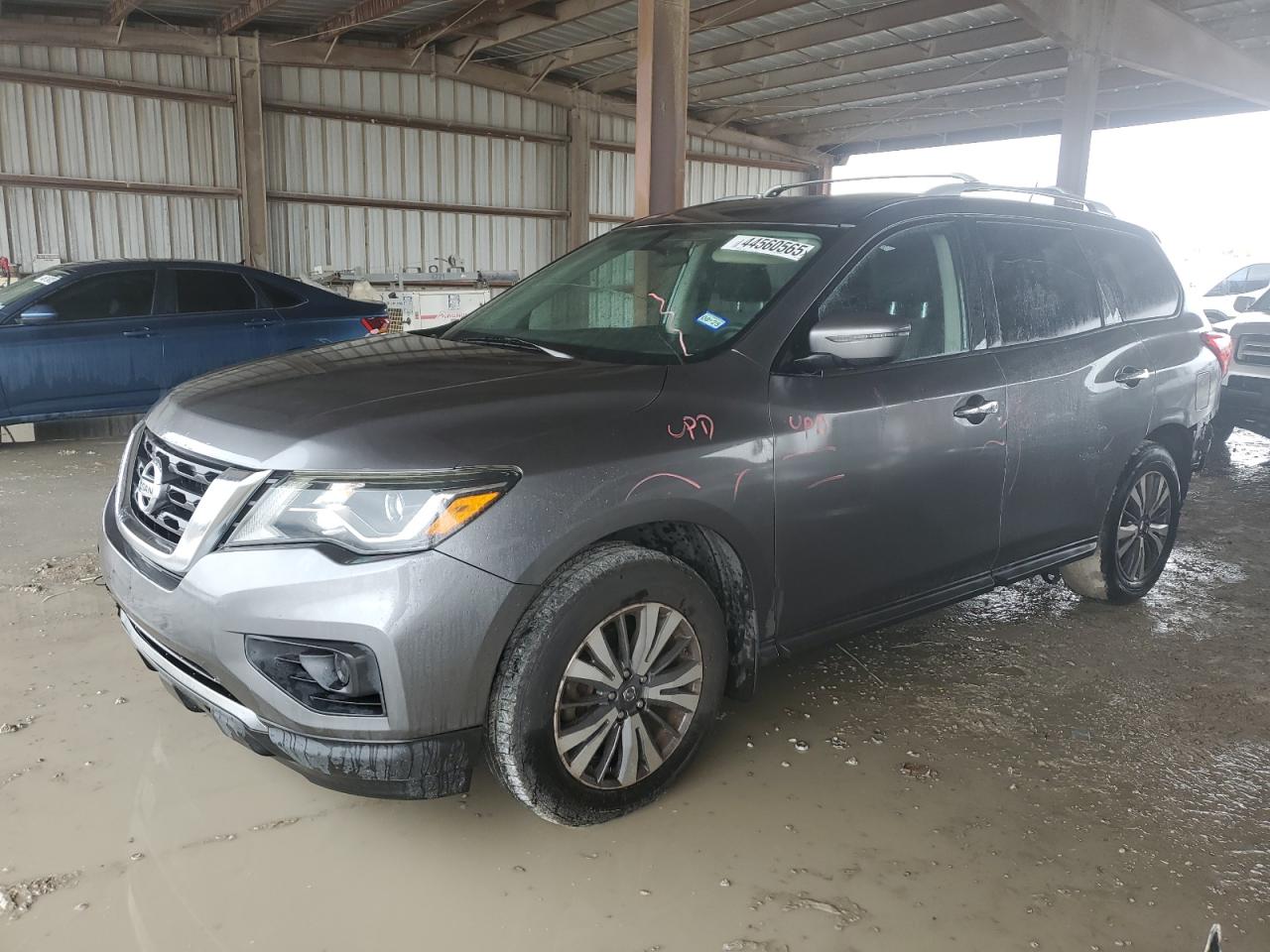 NISSAN PATHFINDER 2017