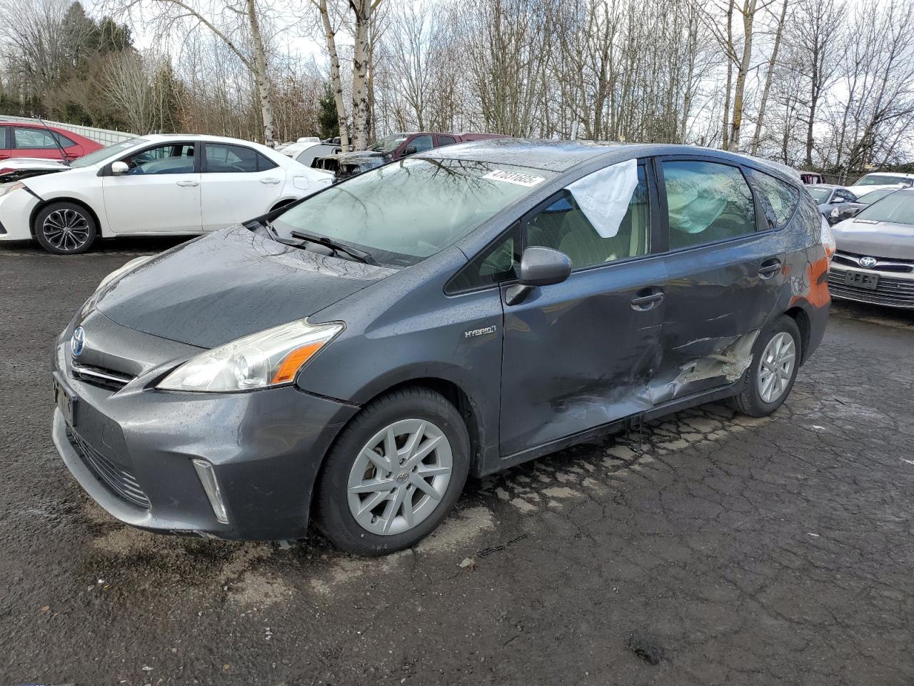TOYOTA PRIUS V 2012