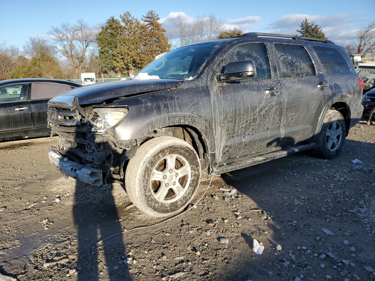 TOYOTA SEQUOIA SR 2011
