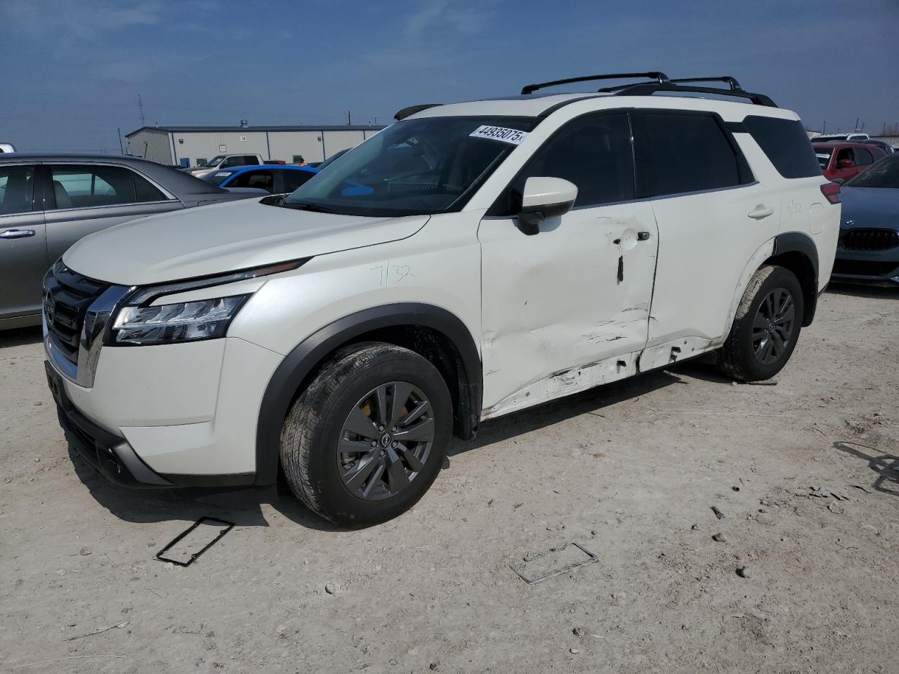 NISSAN PATHFINDER 2022