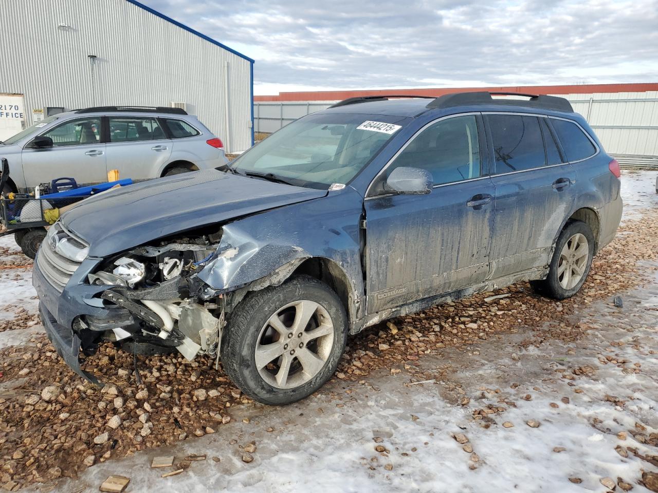 SUBARU OUTBACK 2. 2013