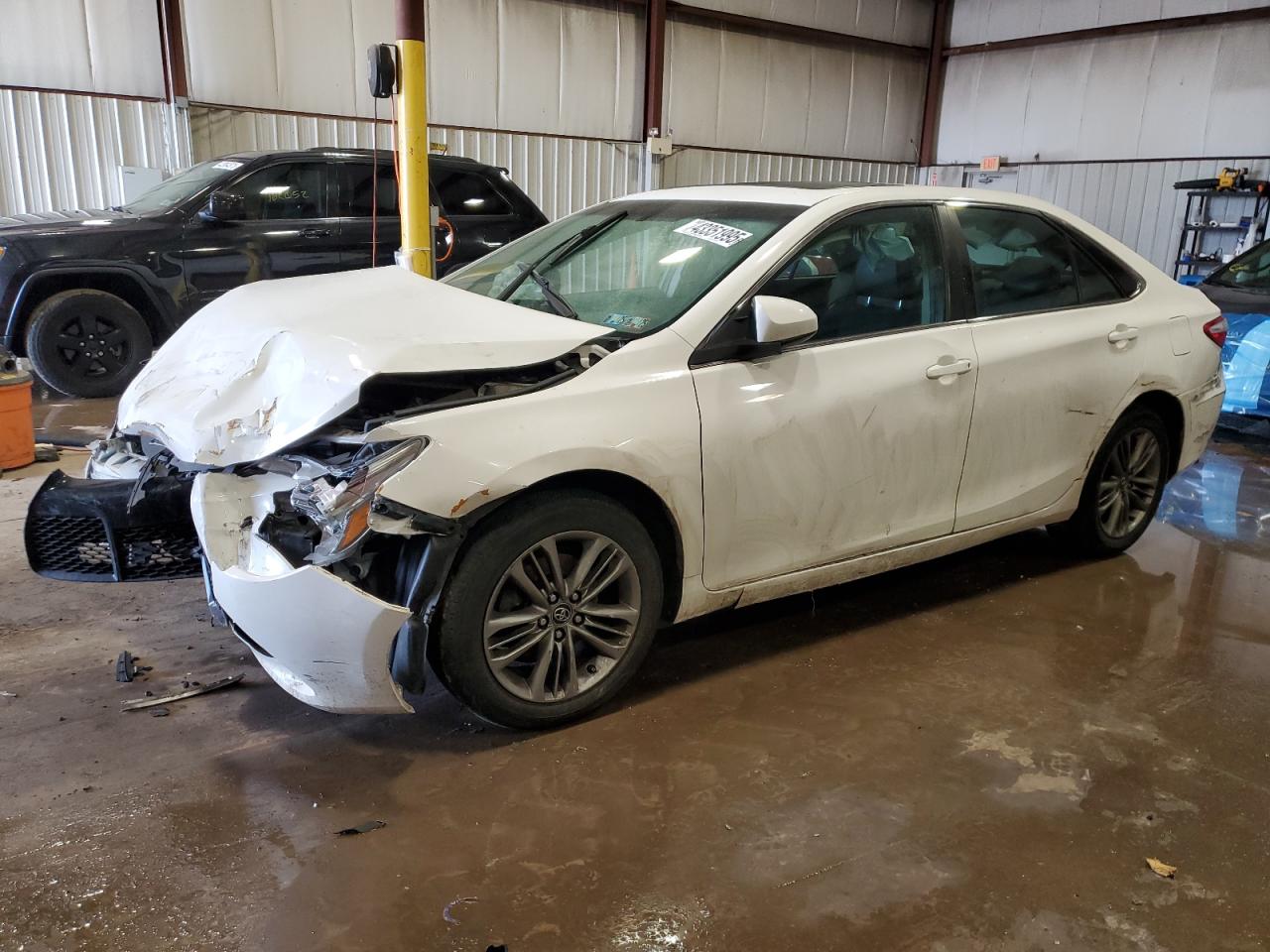 TOYOTA CAMRY LE 2016