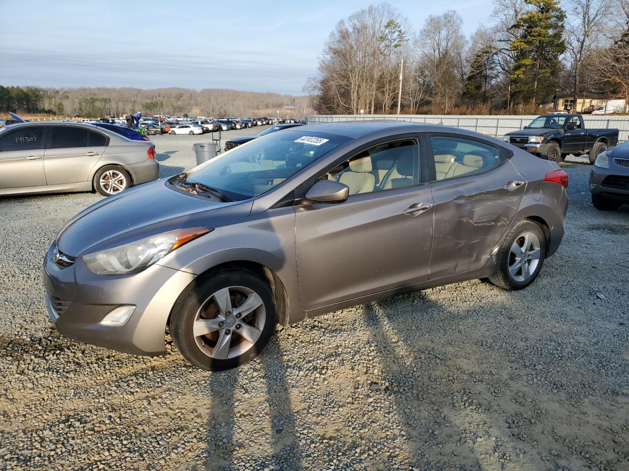 HYUNDAI ELANTRA GL 2012