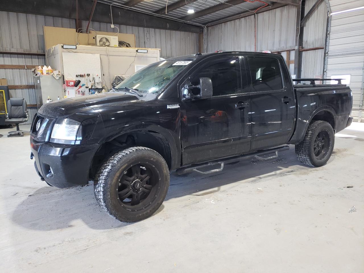 NISSAN TITAN S 2012