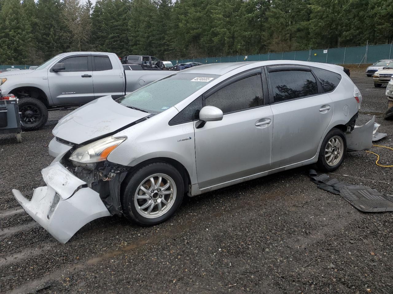 TOYOTA PRIUS V 2014