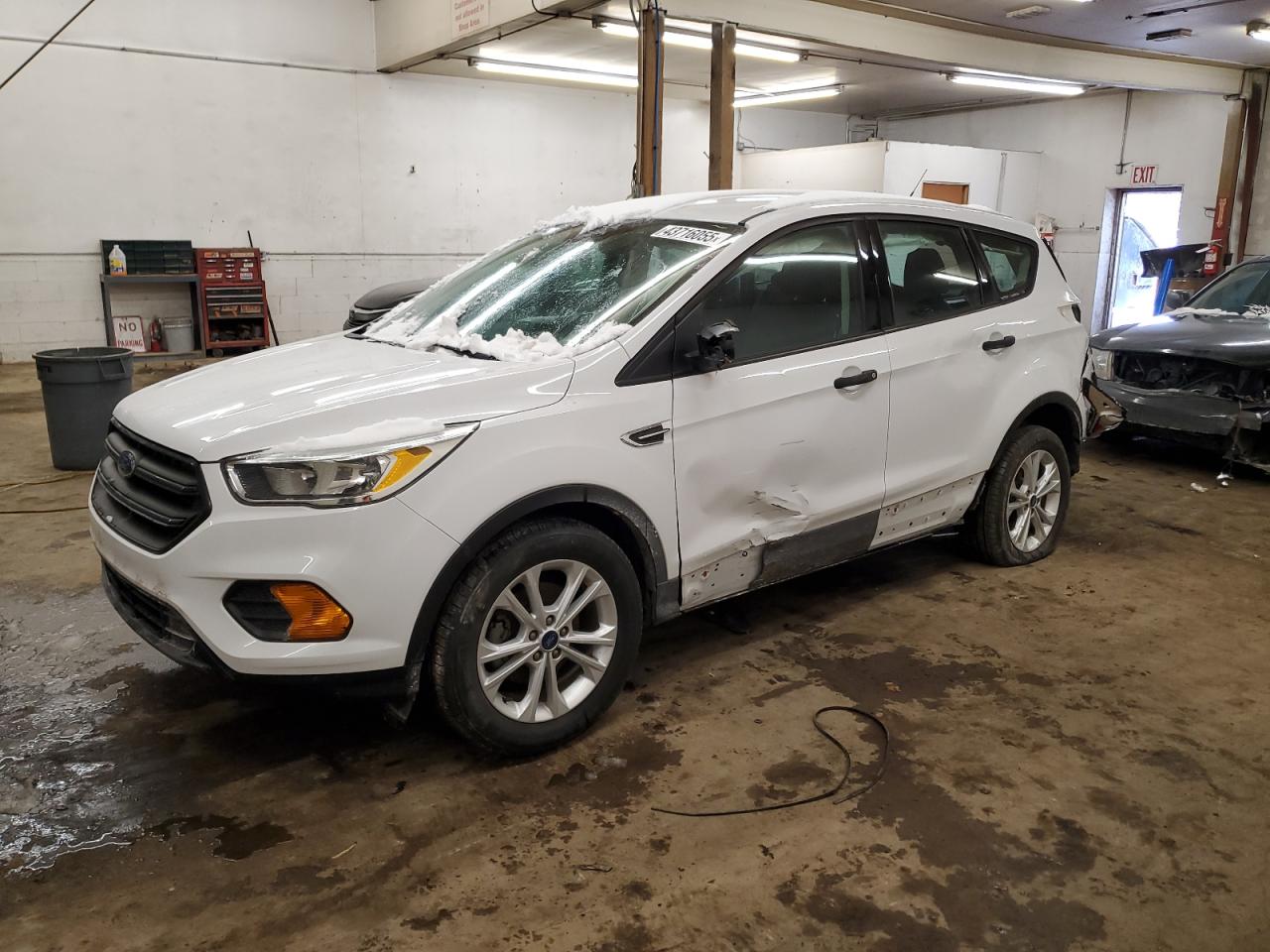 FORD ESCAPE S 2017