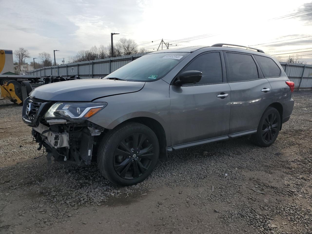 NISSAN PATHFINDER 2018