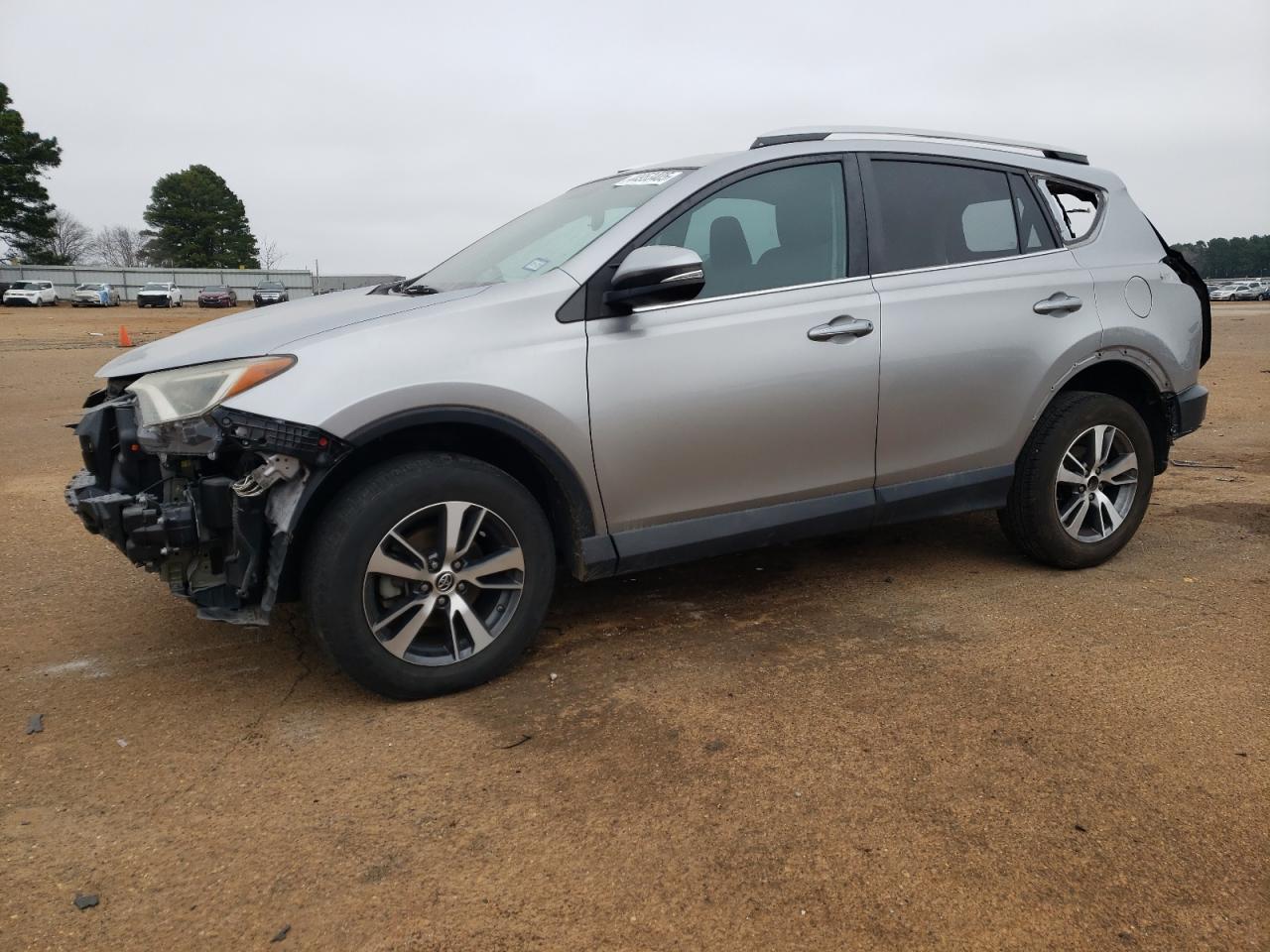 TOYOTA RAV4 XLE 2016