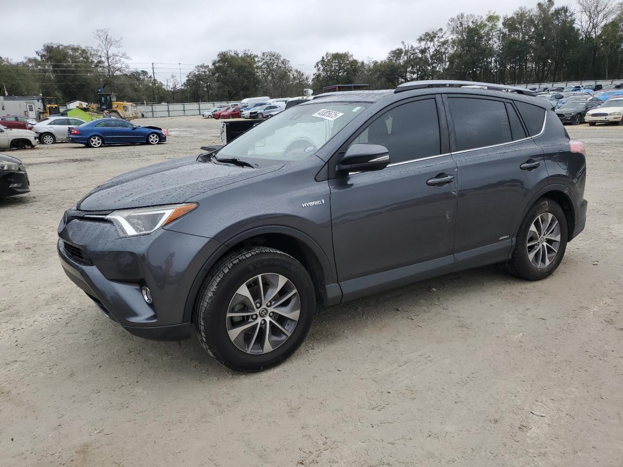 TOYOTA RAV4 HV LE 2017