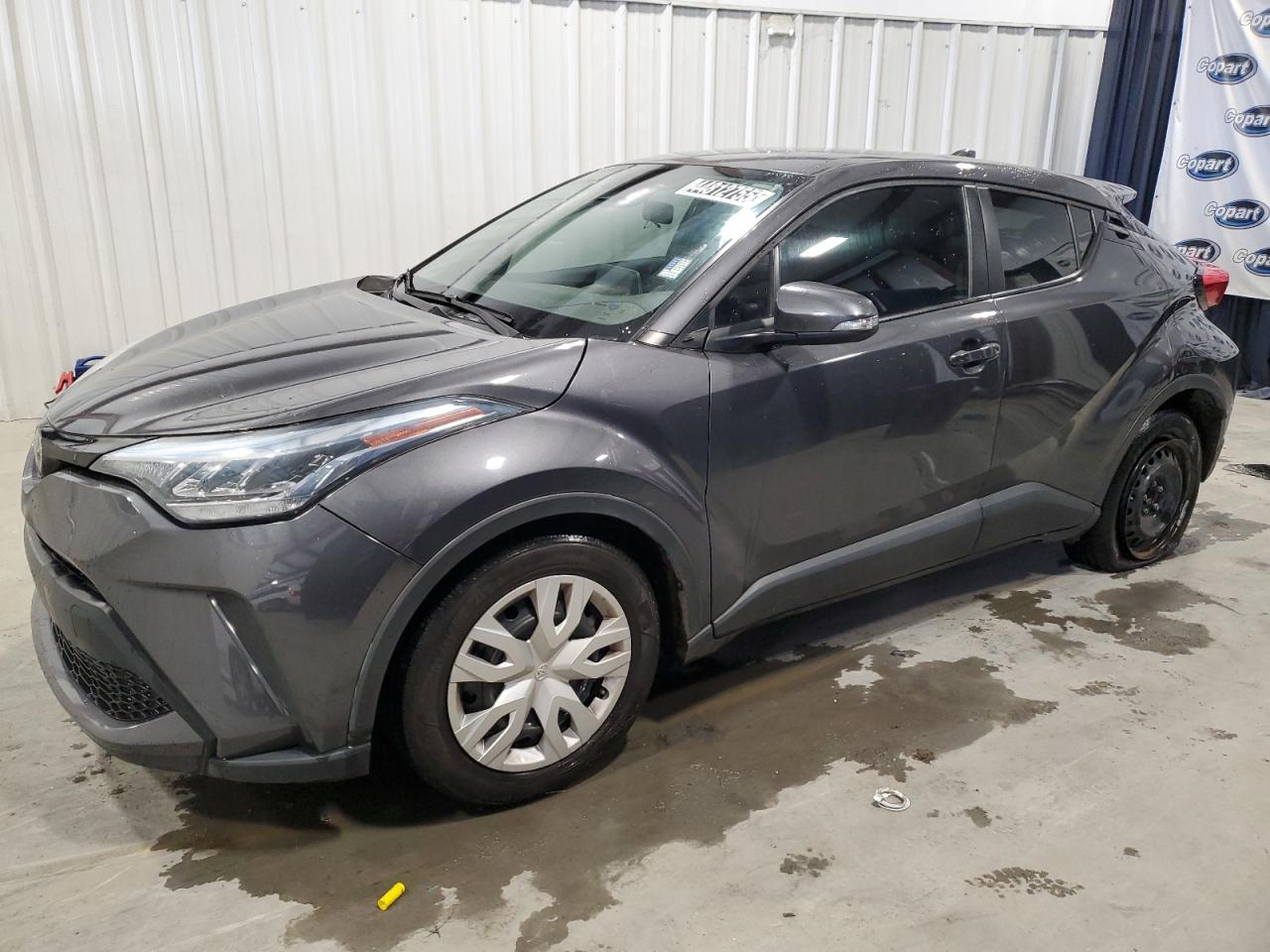 TOYOTA C-HR XLE 2021