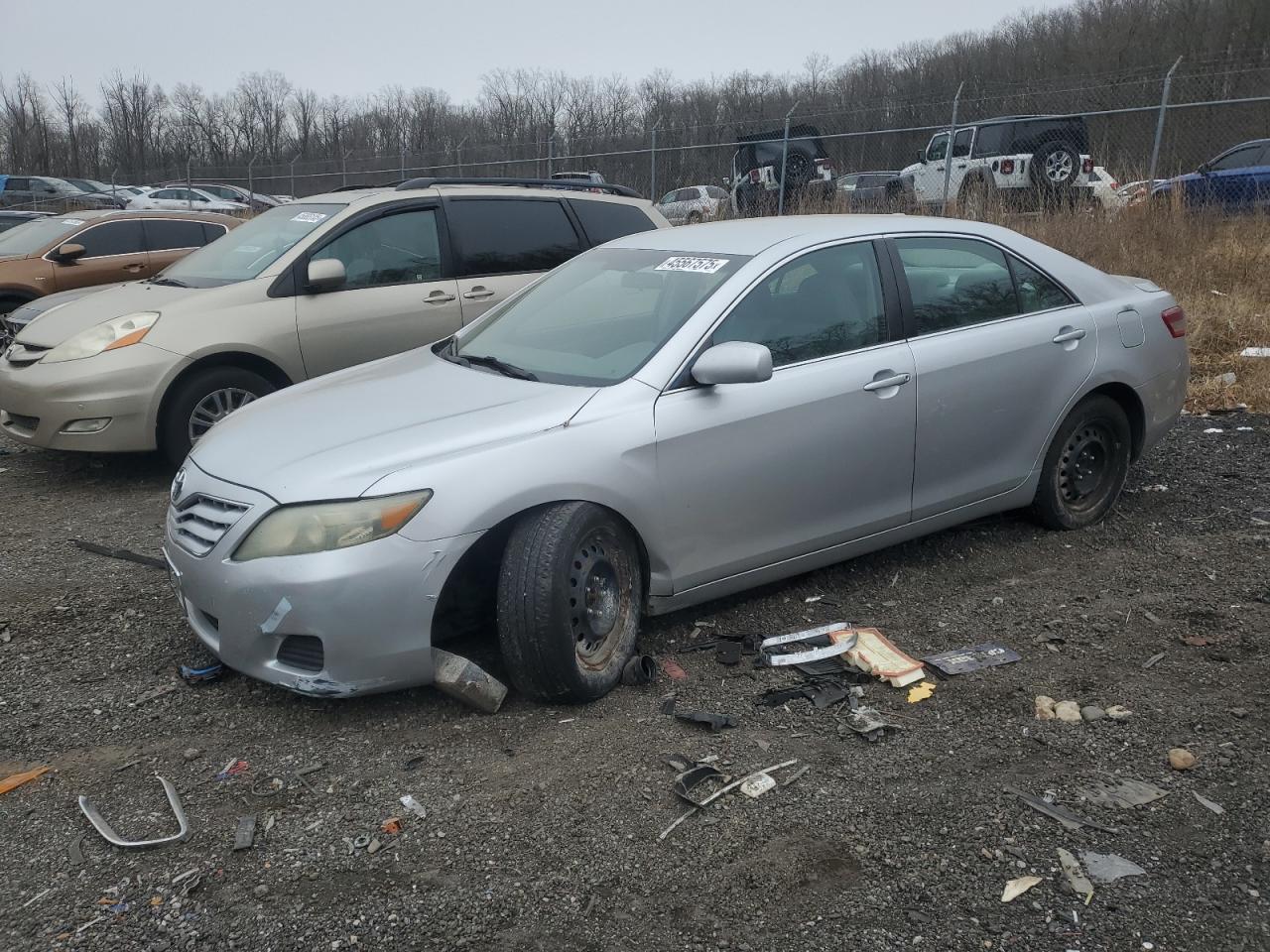 TOYOTA CAMRY BASE 2010