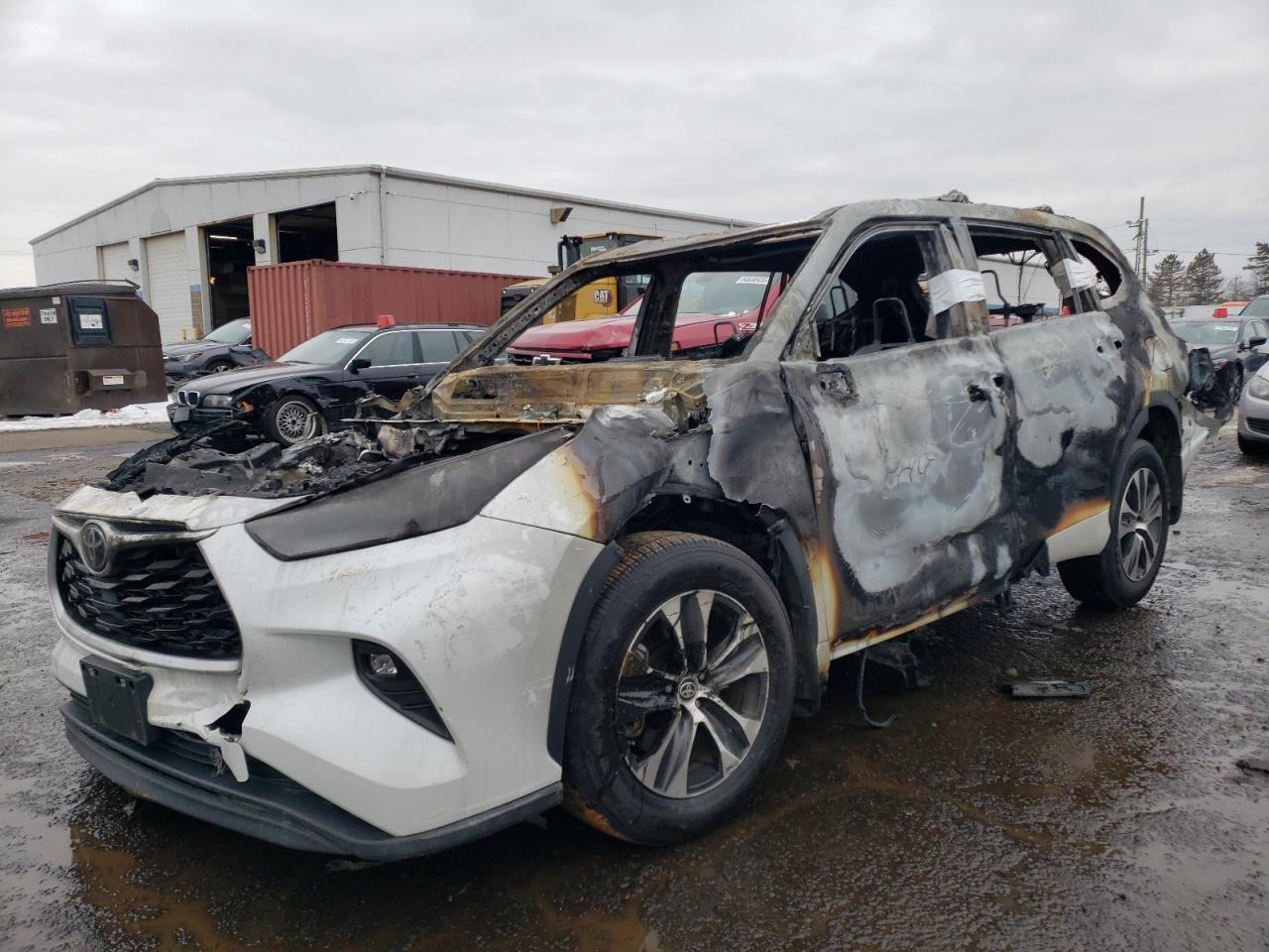 TOYOTA HIGHLANDER 2023