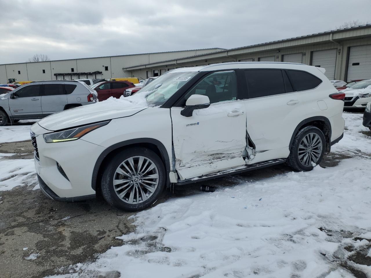 TOYOTA HIGHLANDER 2020