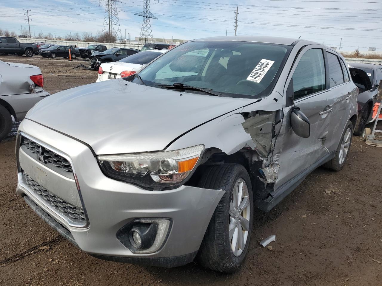 MITSUBISHI OUTLANDER 2015