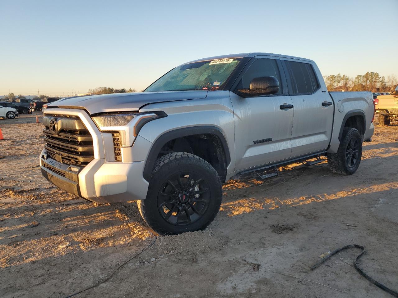TOYOTA TUNDRA CRE 2023