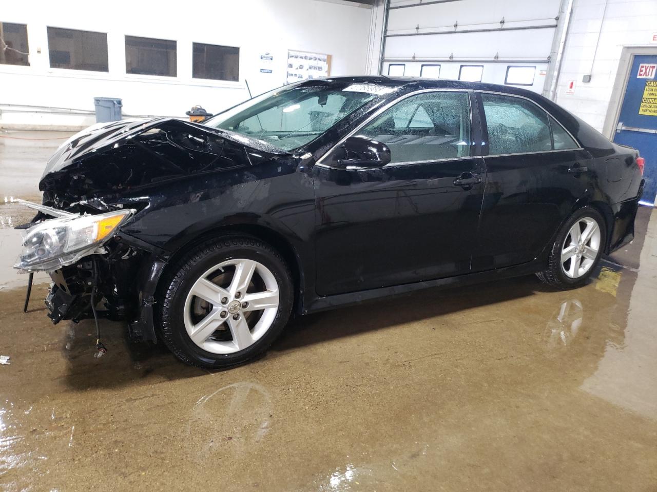 TOYOTA CAMRY L 2013