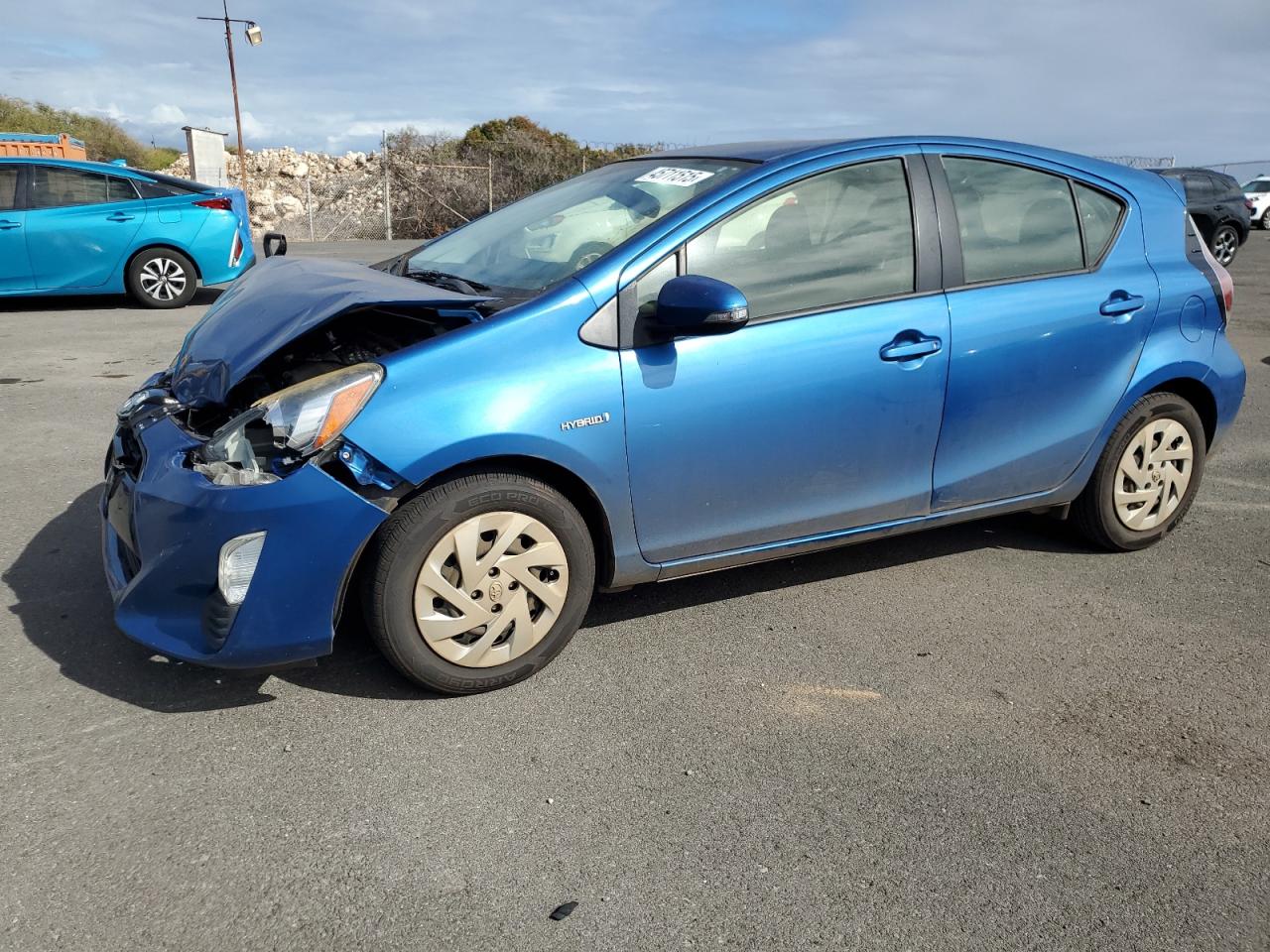 TOYOTA PRIUS C 2016