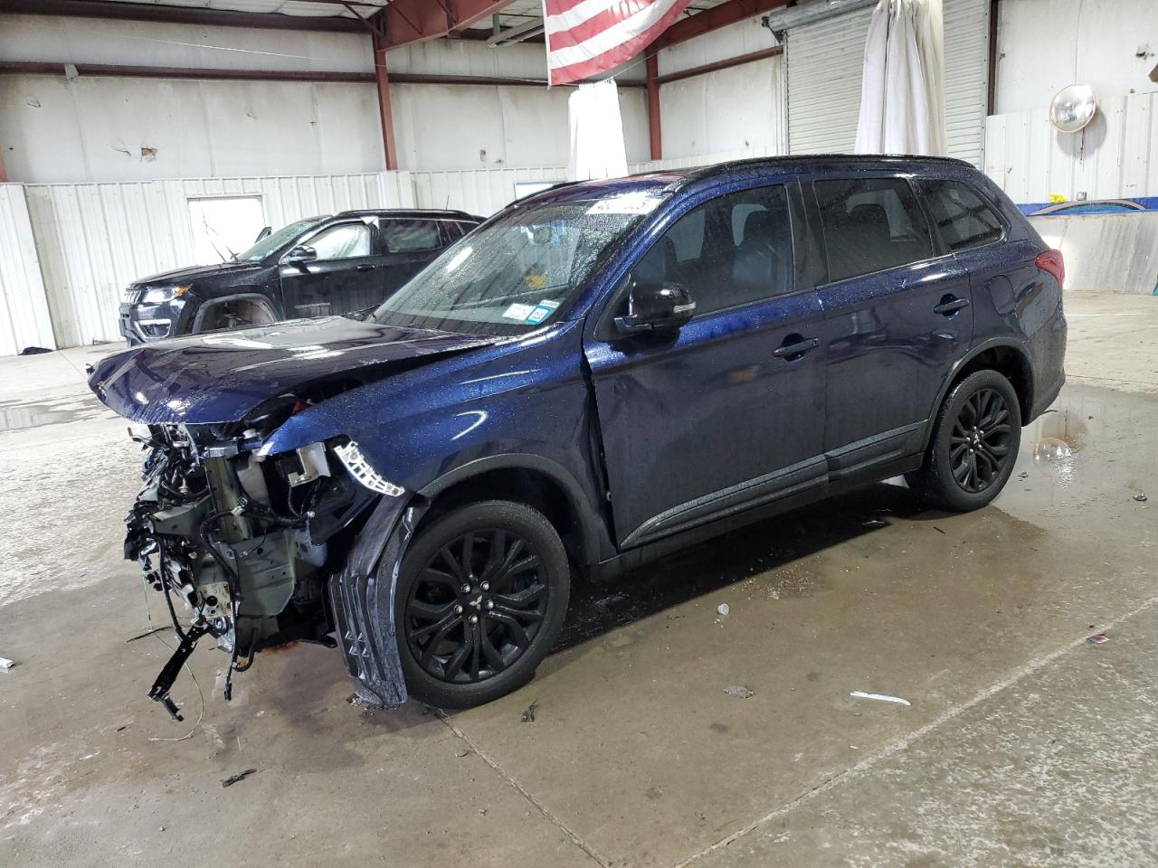 MITSUBISHI OUTLANDER 2019