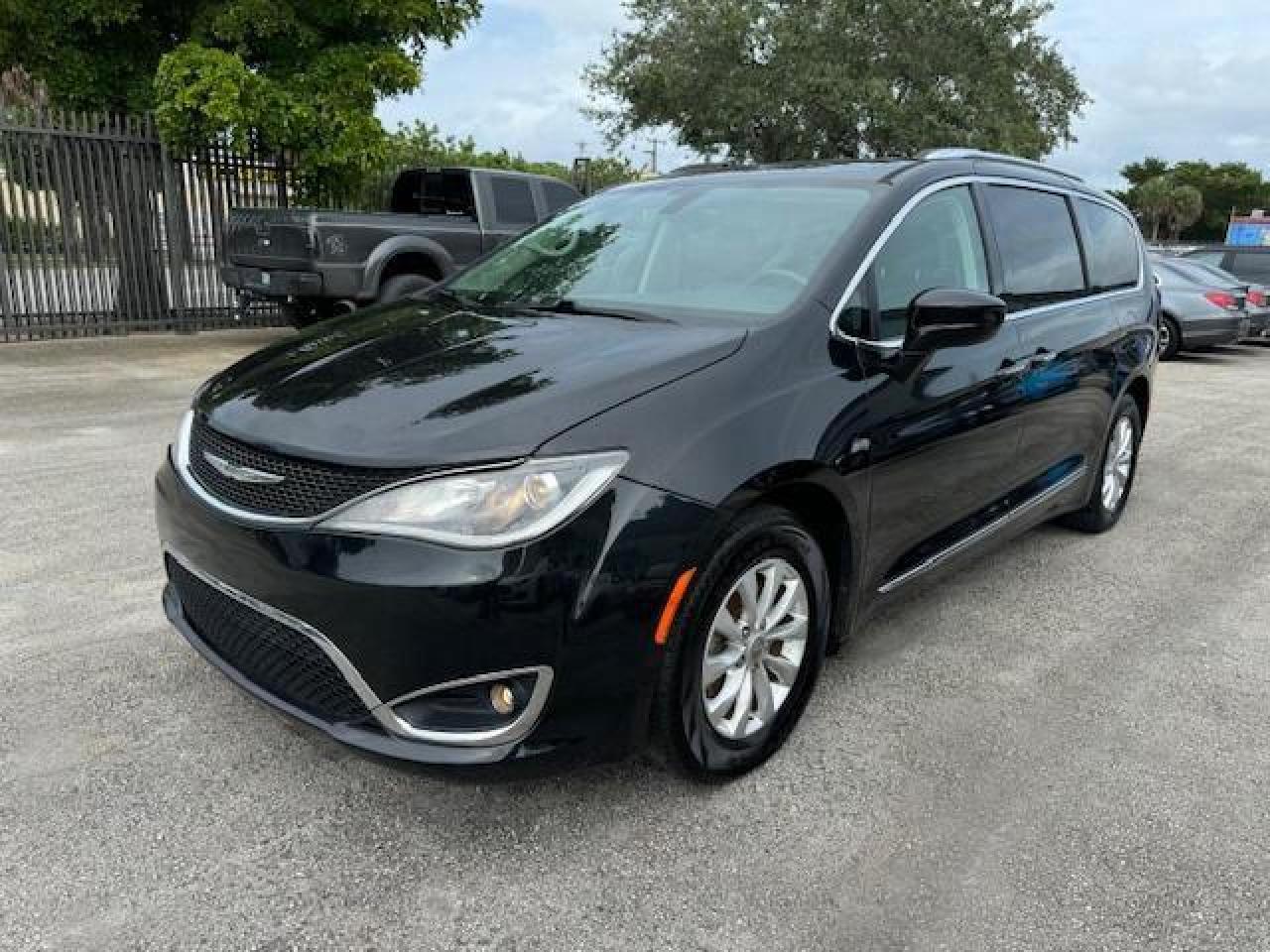 CHRYSLER PACIFICA T 2019