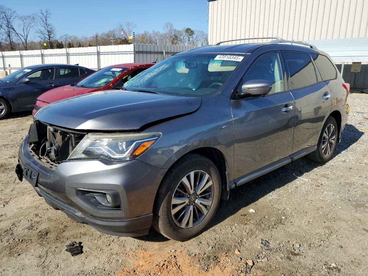NISSAN PATHFINDER 2017
