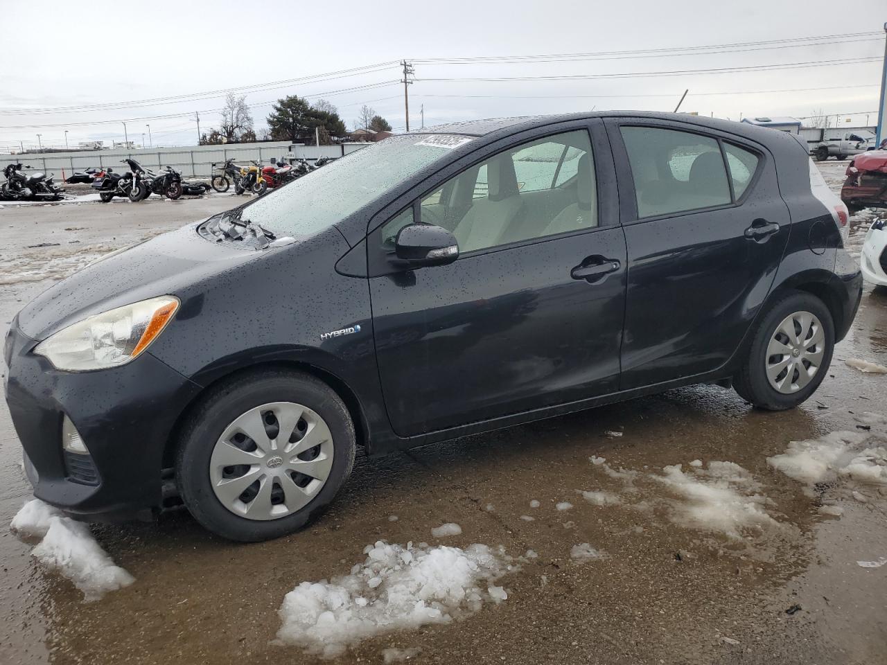 TOYOTA PRIUS C 2014