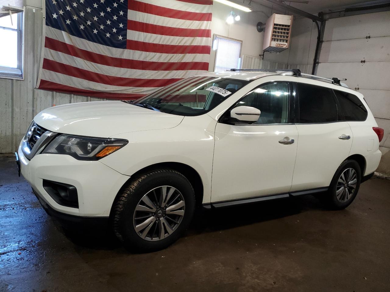 NISSAN PATHFINDER 2020