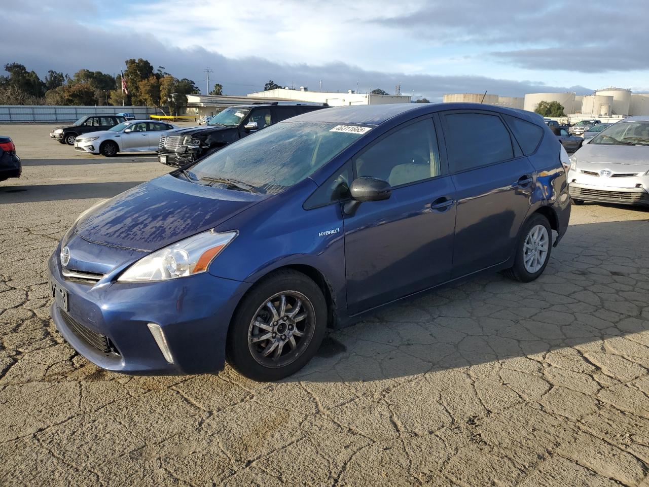 TOYOTA PRIUS V 2012