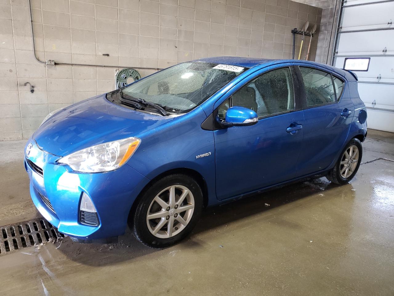 TOYOTA PRIUS C 2014