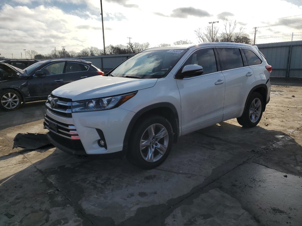TOYOTA HIGHLANDER 2019