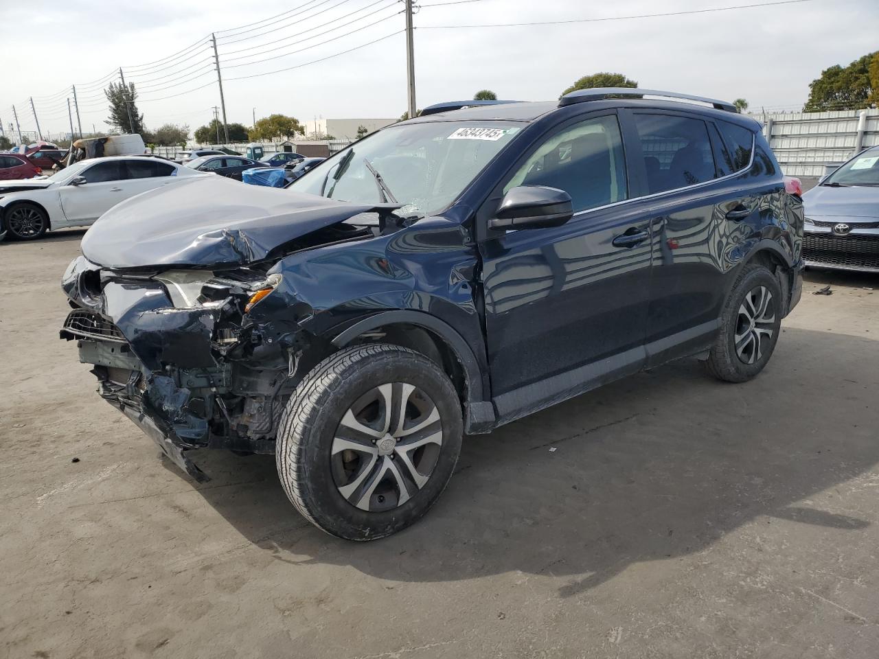 TOYOTA RAV4 LE 2018