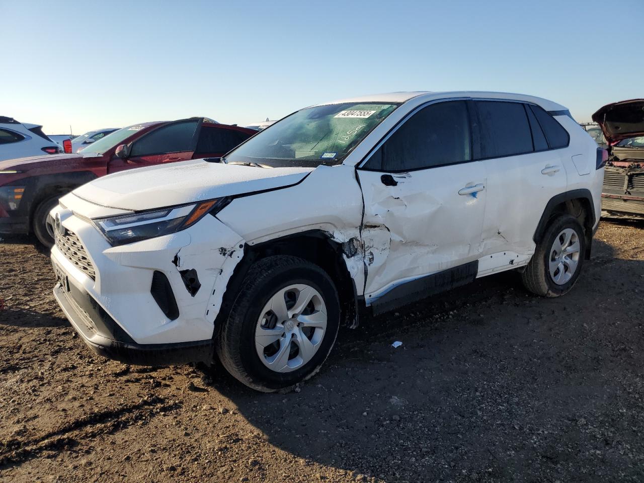 TOYOTA RAV4 LE 2024