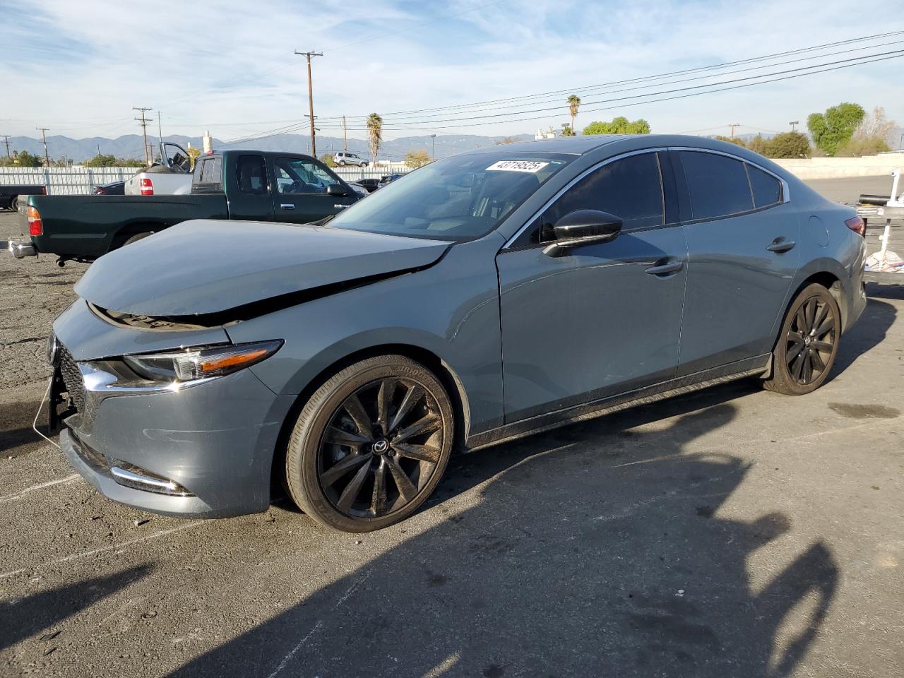 MAZDA 3 2022