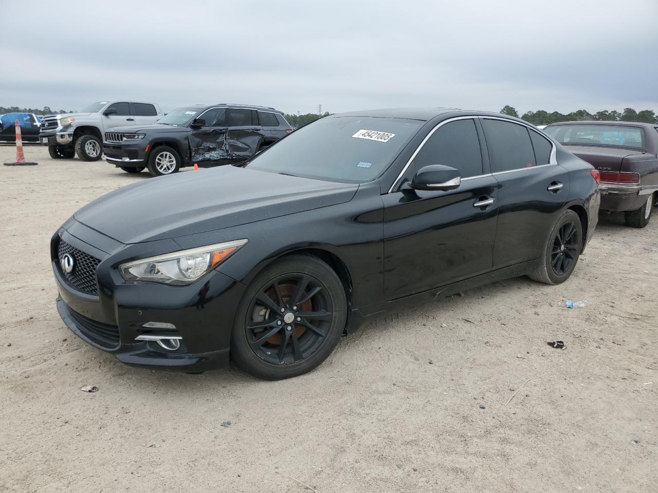 INFINITI Q50 BASE 2014