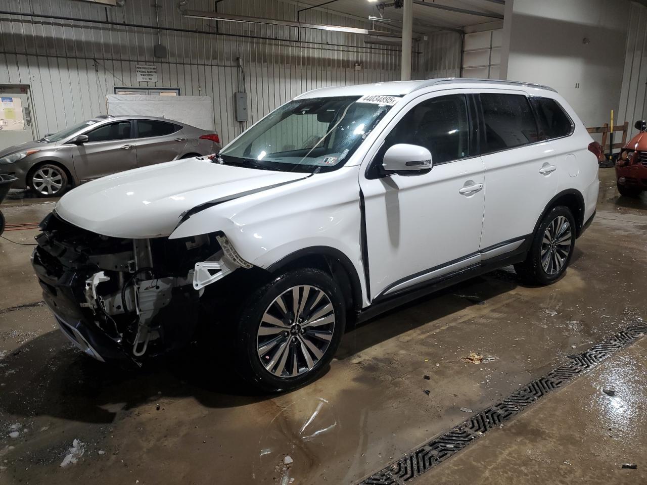 MITSUBISHI OUTLANDER 2020