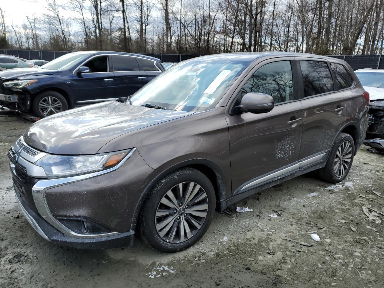 MITSUBISHI OUTLANDER 2020