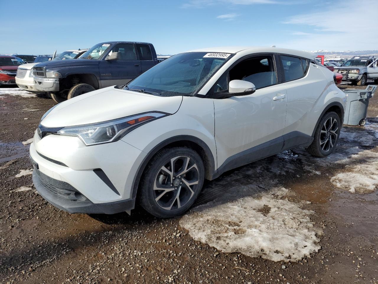 TOYOTA C-HR XLE 2018