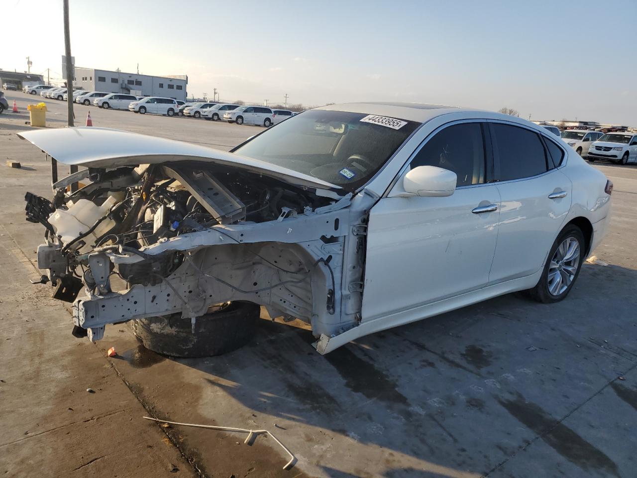 INFINITI M37 2012