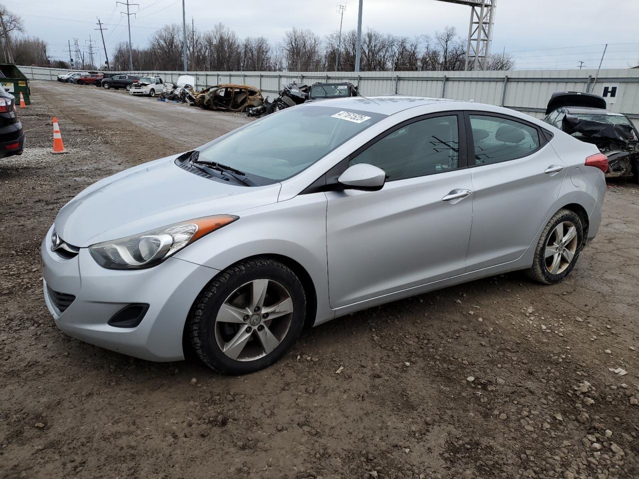 HYUNDAI ELANTRA GL 2013
