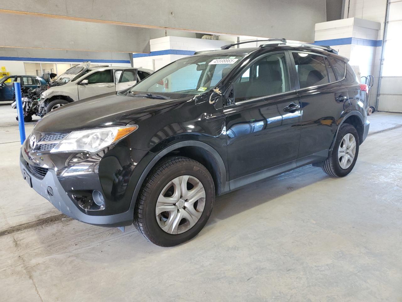 TOYOTA RAV4 LE 2014