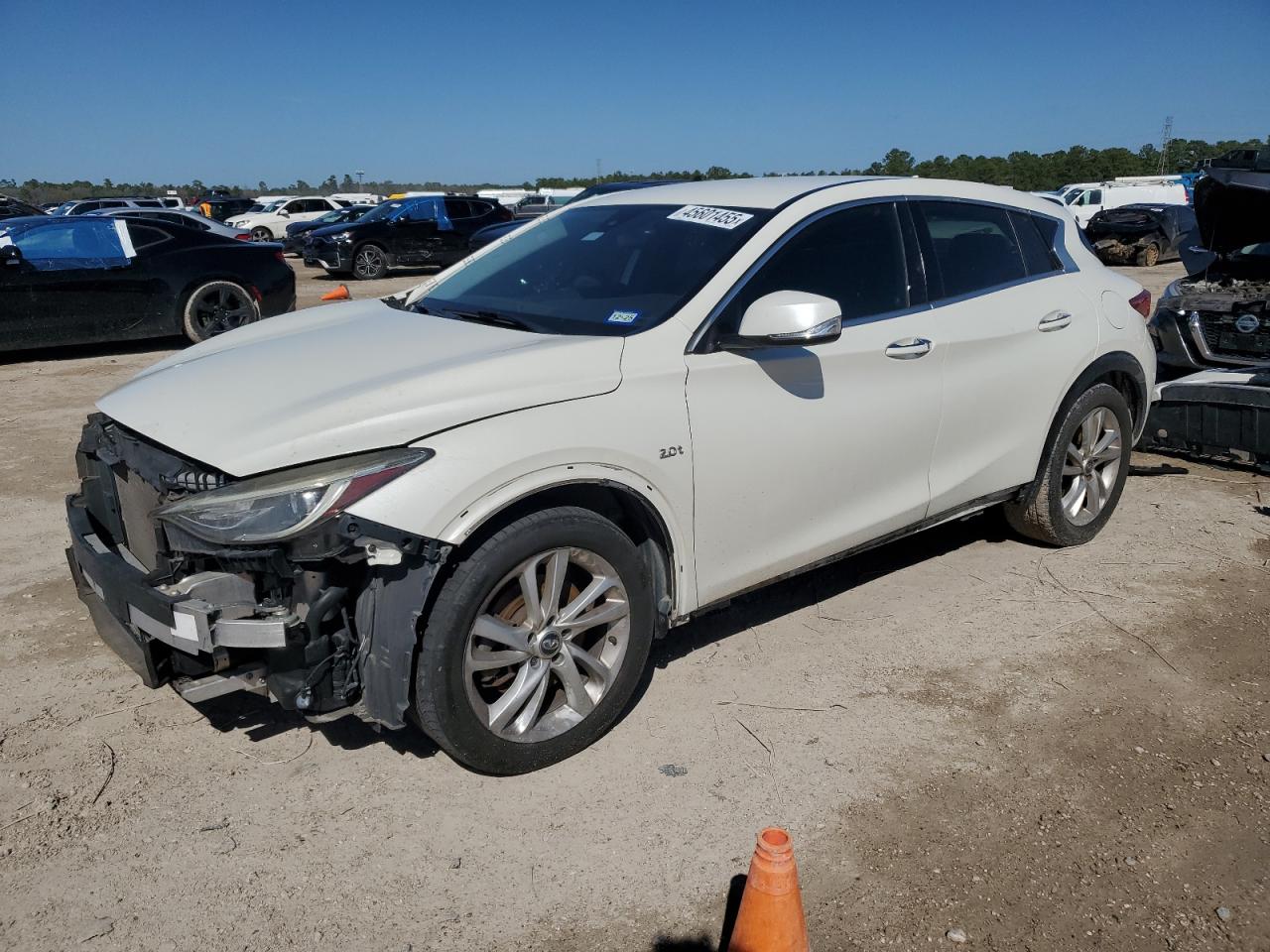 INFINITI QX30 BASE 2017
