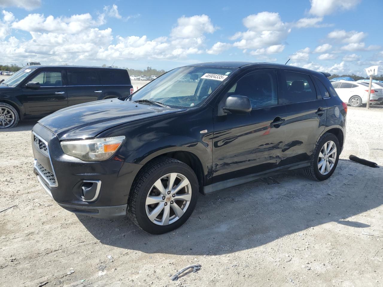 MITSUBISHI OUTLANDER 2013