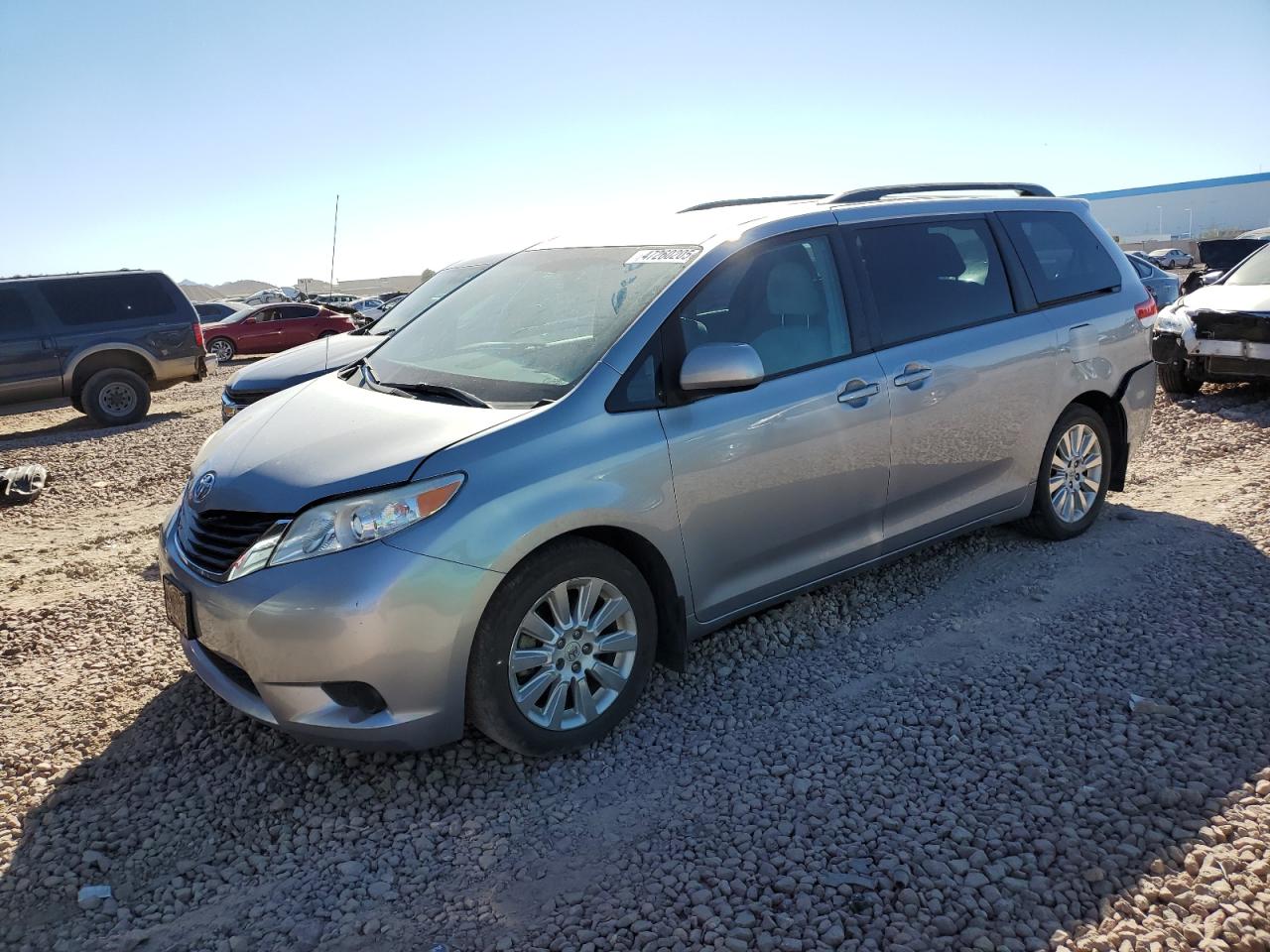 TOYOTA SIENNA 2011