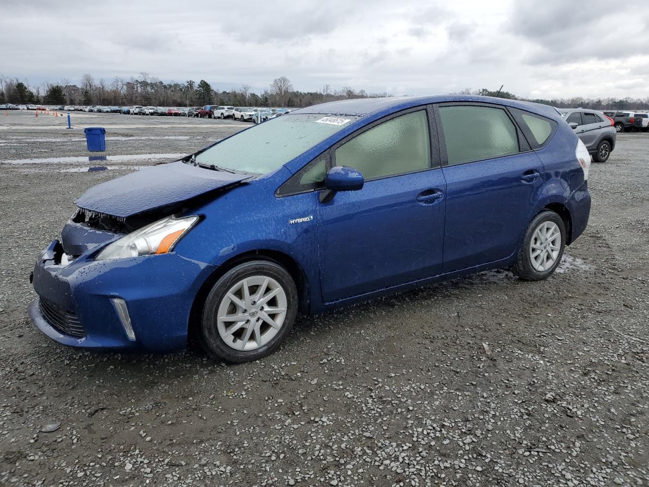 TOYOTA PRIUS V 2012