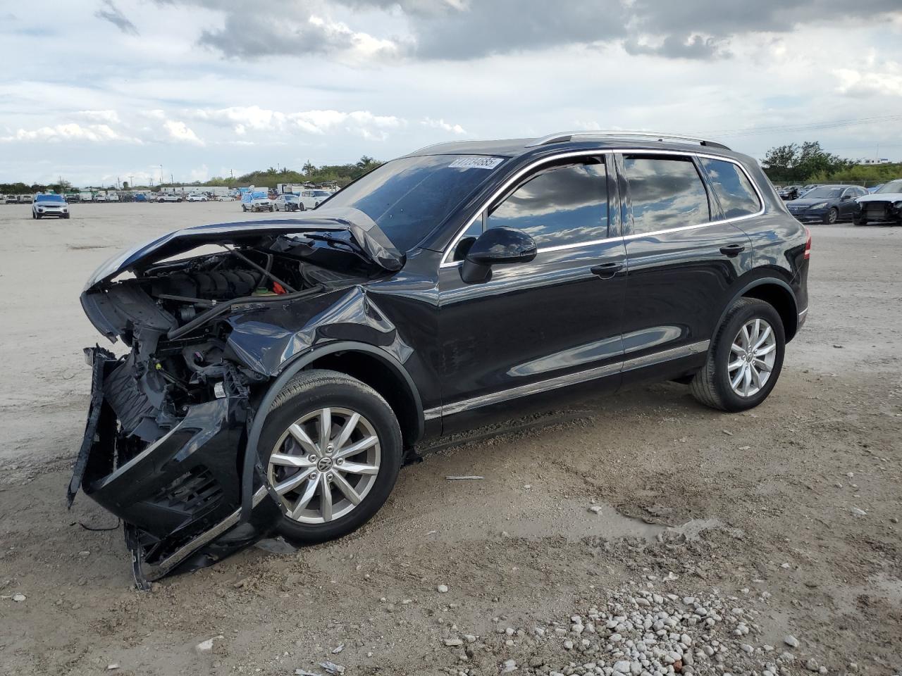 VOLKSWAGEN TOUAREG SP 2017