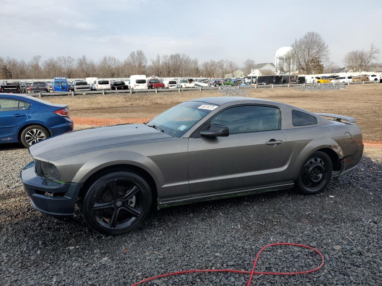 FORD MUSTANG 2005