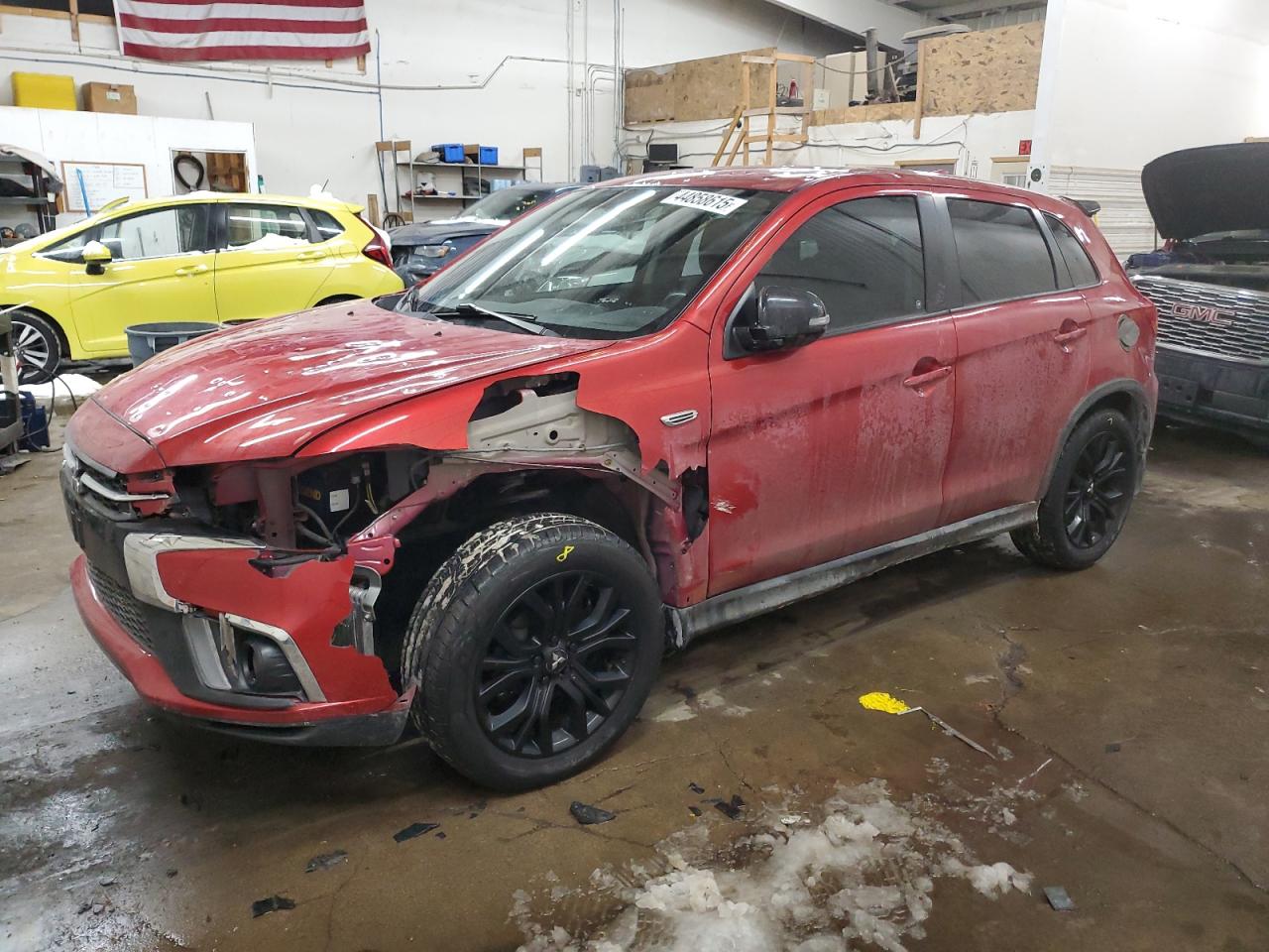 MITSUBISHI OUTLANDER 2018