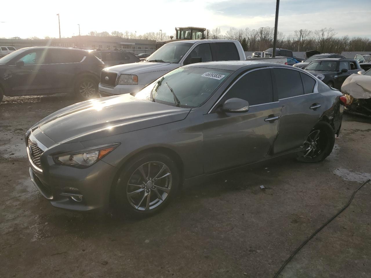 INFINITI Q50 BASE 2015