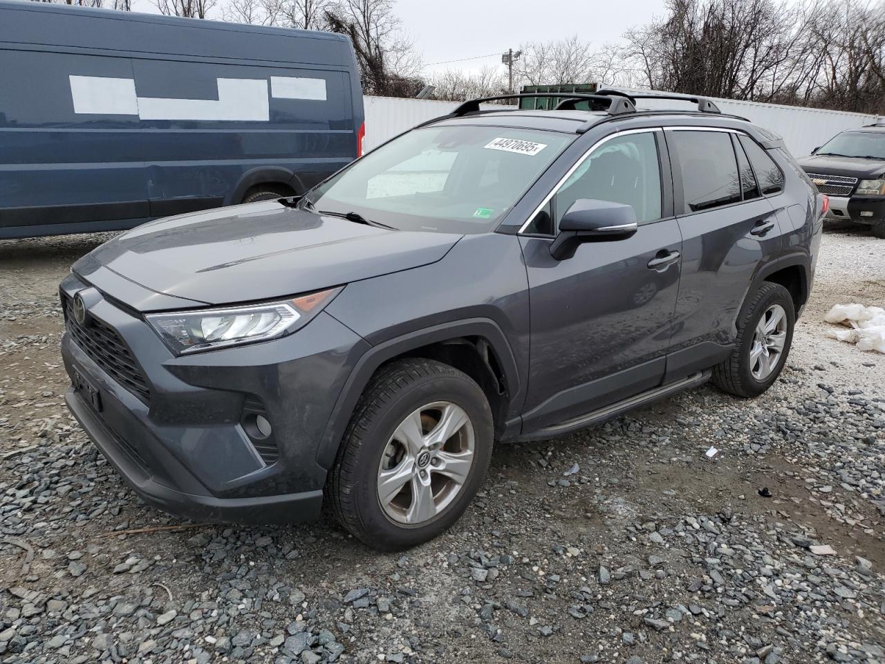 TOYOTA RAV4 XLE 2021