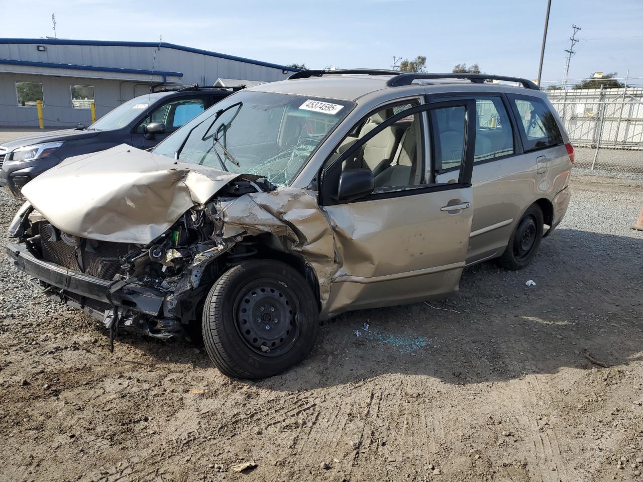 TOYOTA SIENNA CE 2007