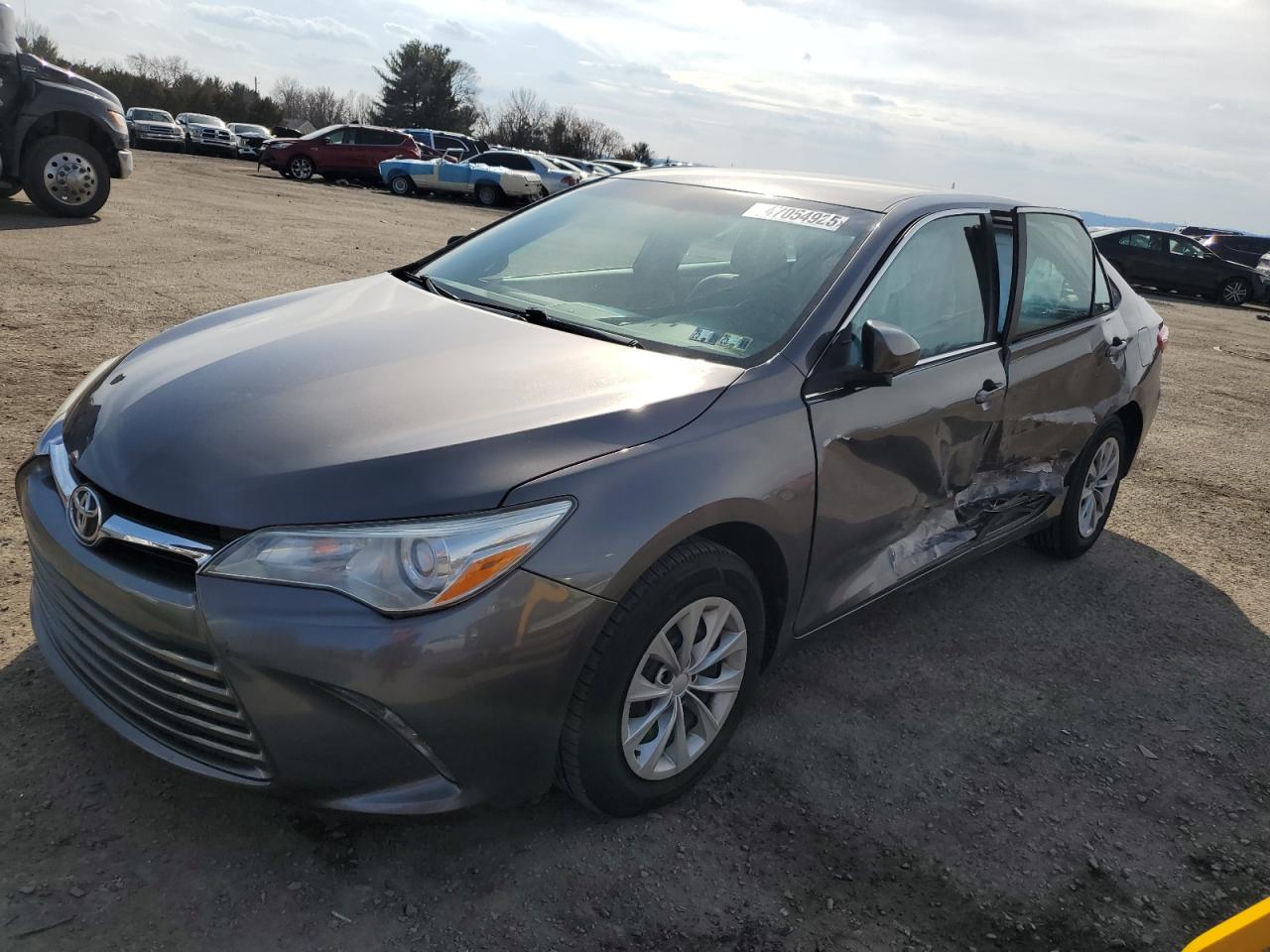 TOYOTA CAMRY LE 2017